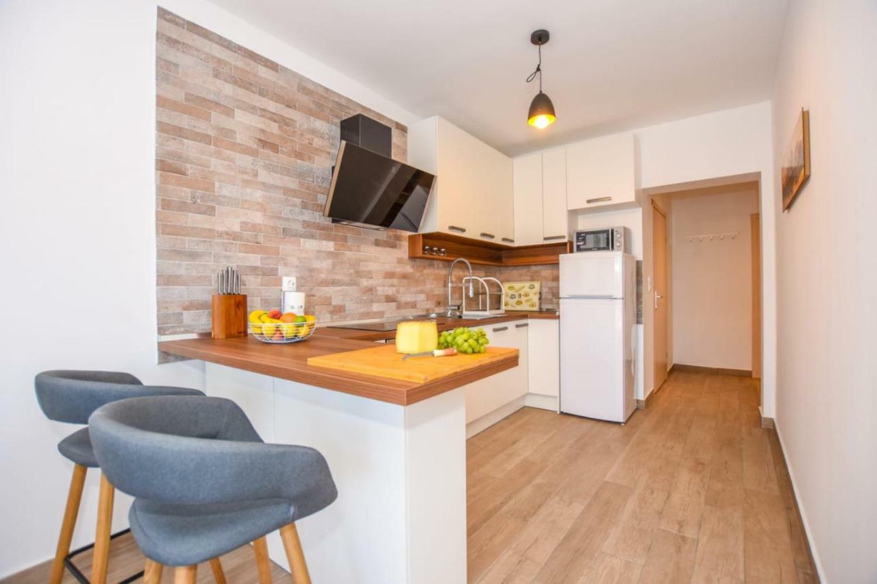 Apartments Milena 8 Mandre Luaran gambar